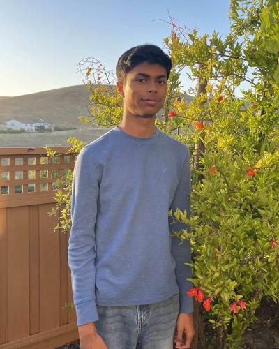 Milstein Program Scholar Manuj Kant '29