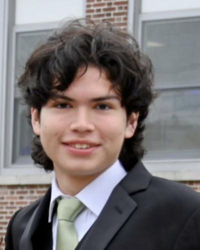 Milstein Student Matthew Izaguirre's Profile Portrait