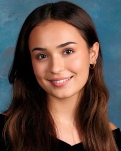 Mia Bakota's Student Profile Portrait.